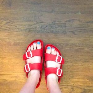 Red Birkenstock’s